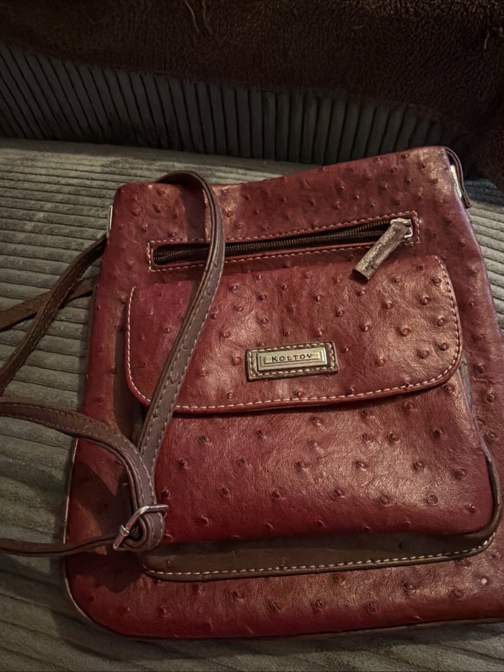 Kolov Red Ostrich-Texture Crossbody Bag